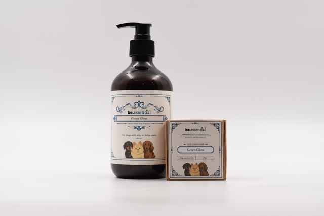 100% Handcrafted Natural Dog Shampoo + Free Conditioner Bar - Be.essential