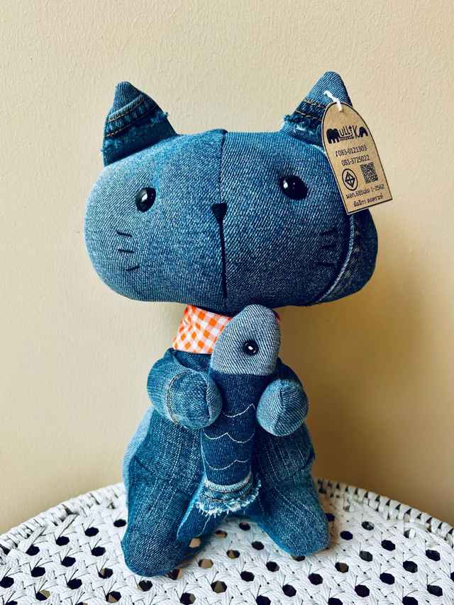 Lucky Cat Doll 'Tung Thong' - Size S