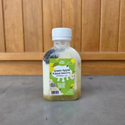 Yogurt Drink - Green apple and Black sesame